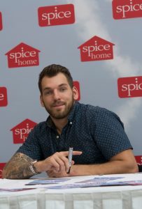 Hokeja diena t/c Spice Zemgus Girgensons